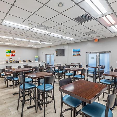 Quality Inn And Conference Center Tampa-Brandon Buitenkant foto