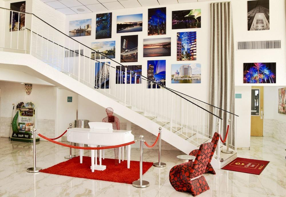 Quality Inn And Conference Center Tampa-Brandon Buitenkant foto