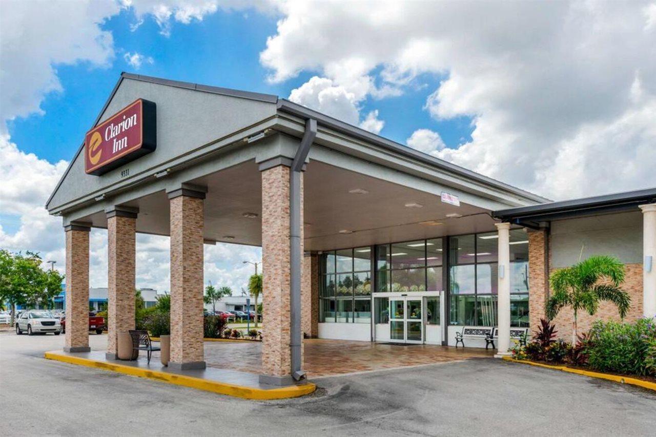 Quality Inn And Conference Center Tampa-Brandon Buitenkant foto