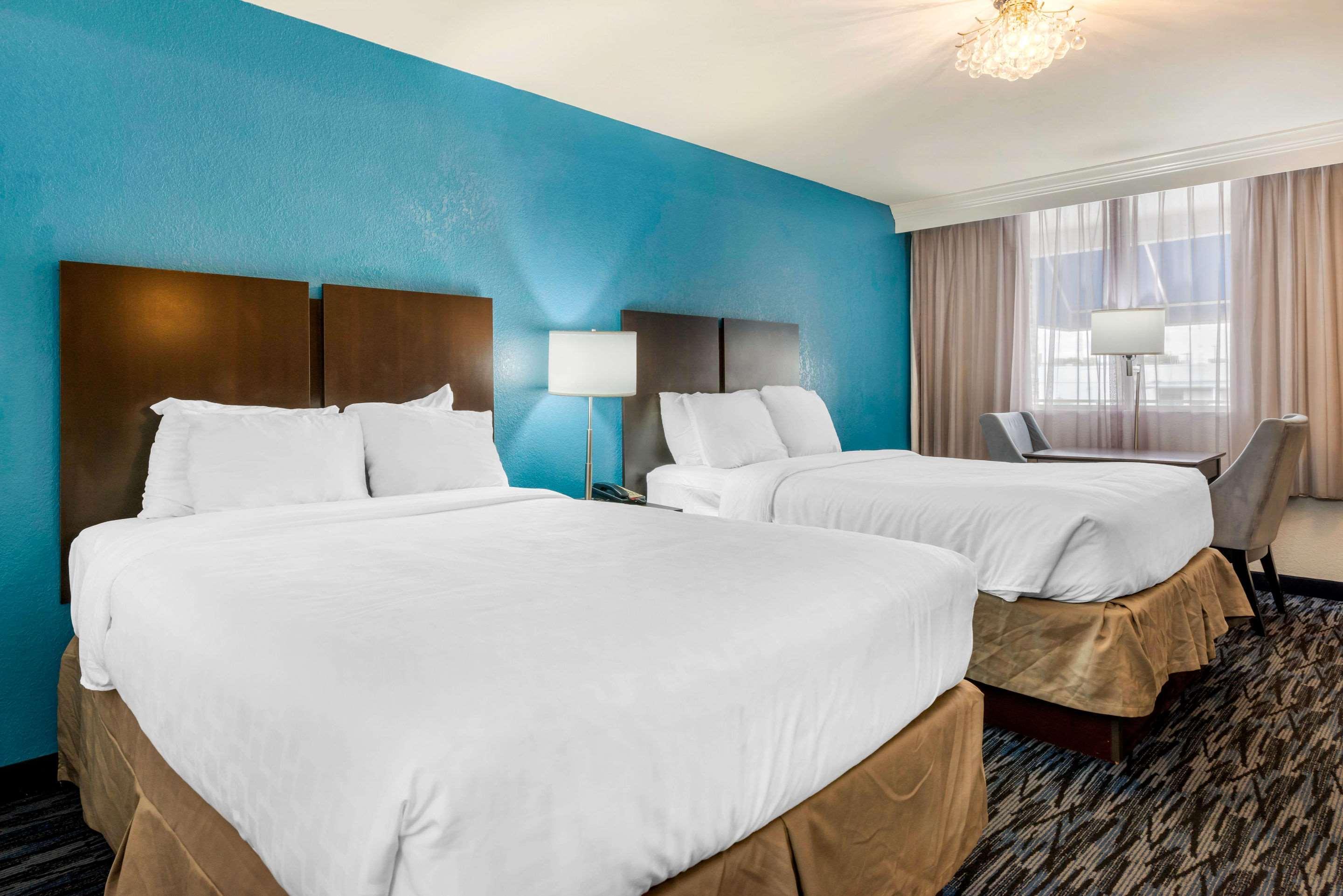 Quality Inn And Conference Center Tampa-Brandon Buitenkant foto