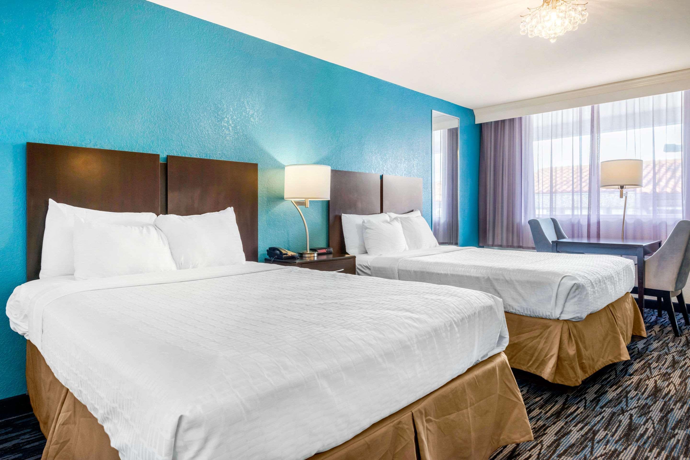Quality Inn And Conference Center Tampa-Brandon Buitenkant foto