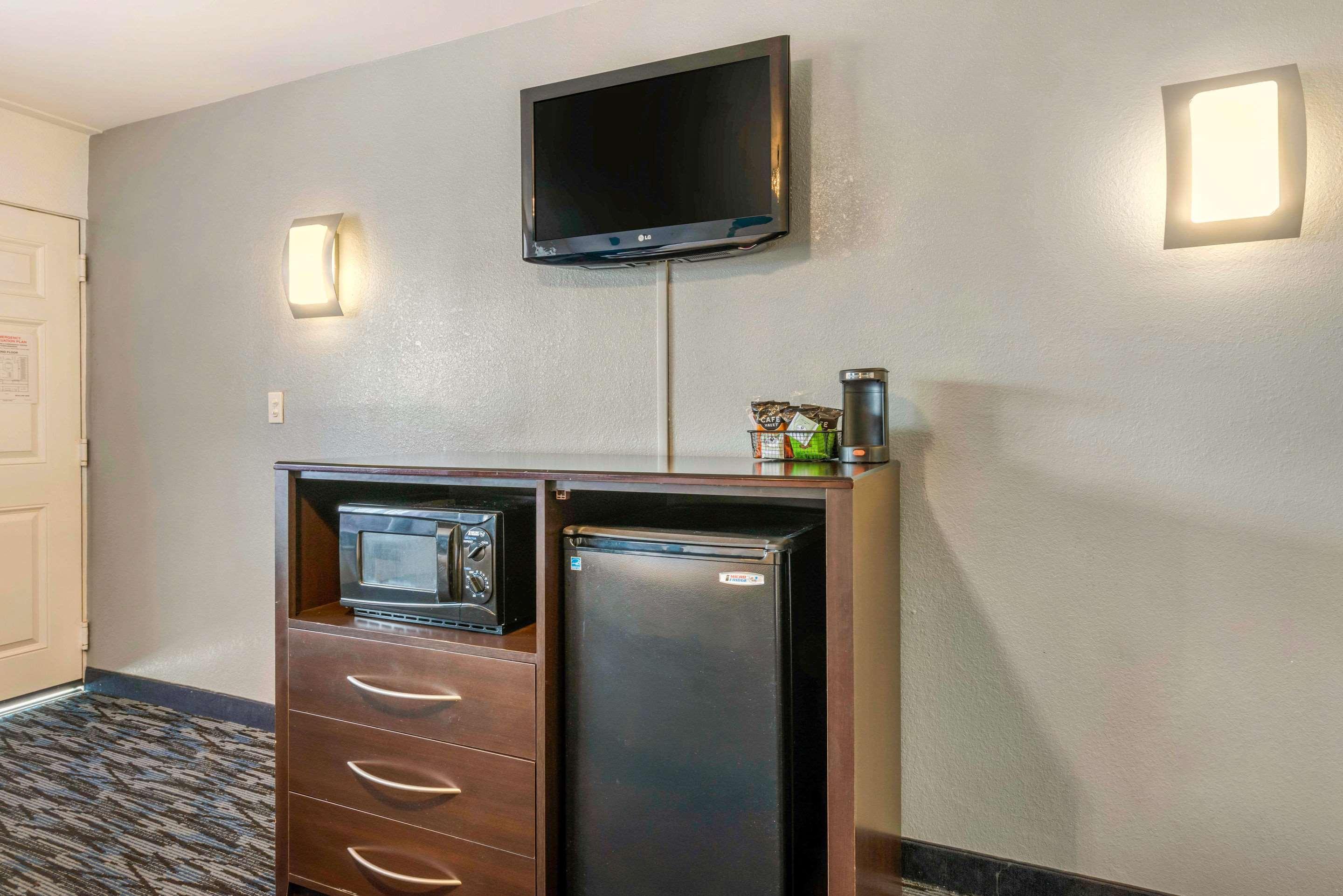 Quality Inn And Conference Center Tampa-Brandon Buitenkant foto