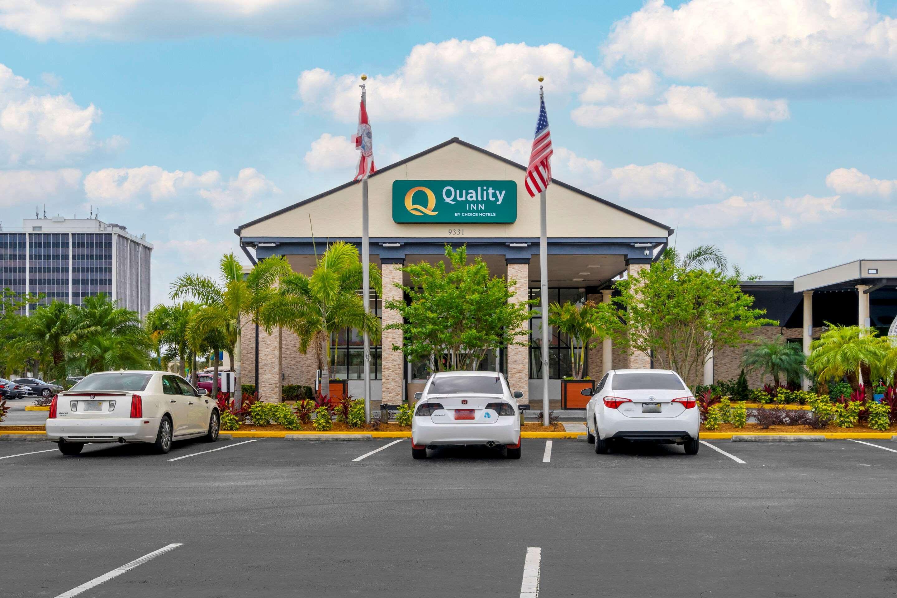 Quality Inn And Conference Center Tampa-Brandon Buitenkant foto