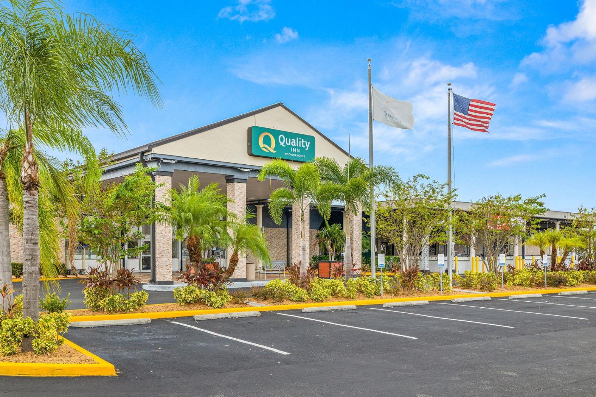 Quality Inn And Conference Center Tampa-Brandon Buitenkant foto